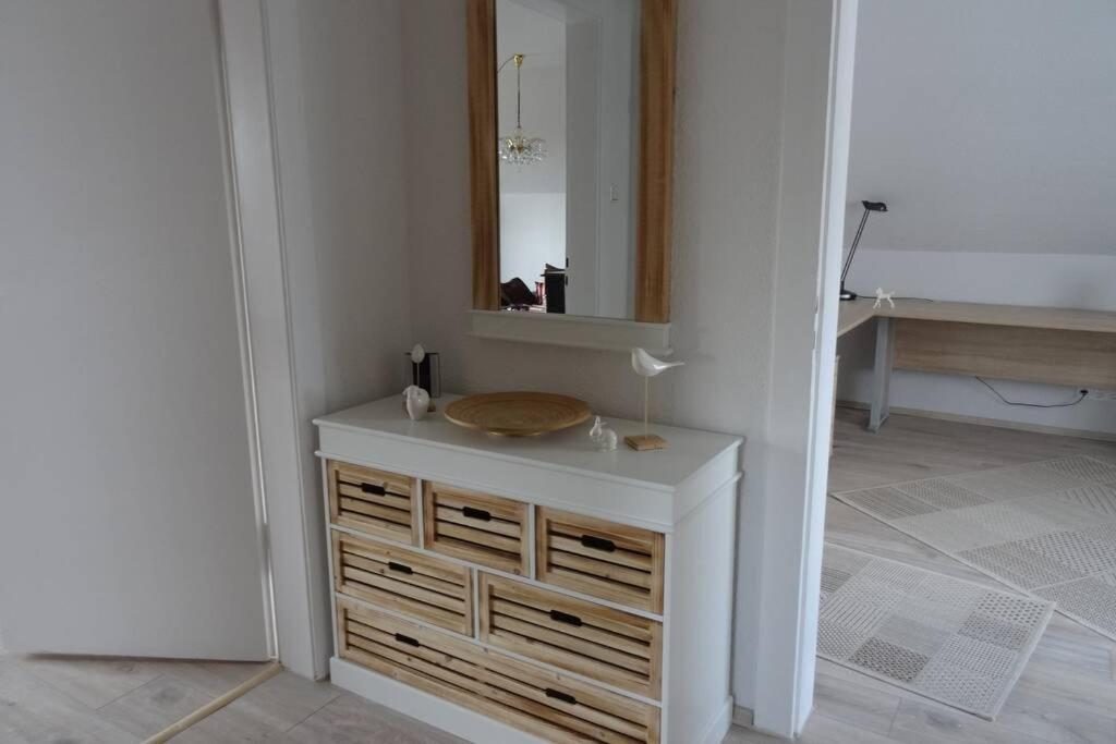 Ferienwohnung Ca 110 Qm Zzgl 17 Qm Terrasse Hannover Bagian luar foto