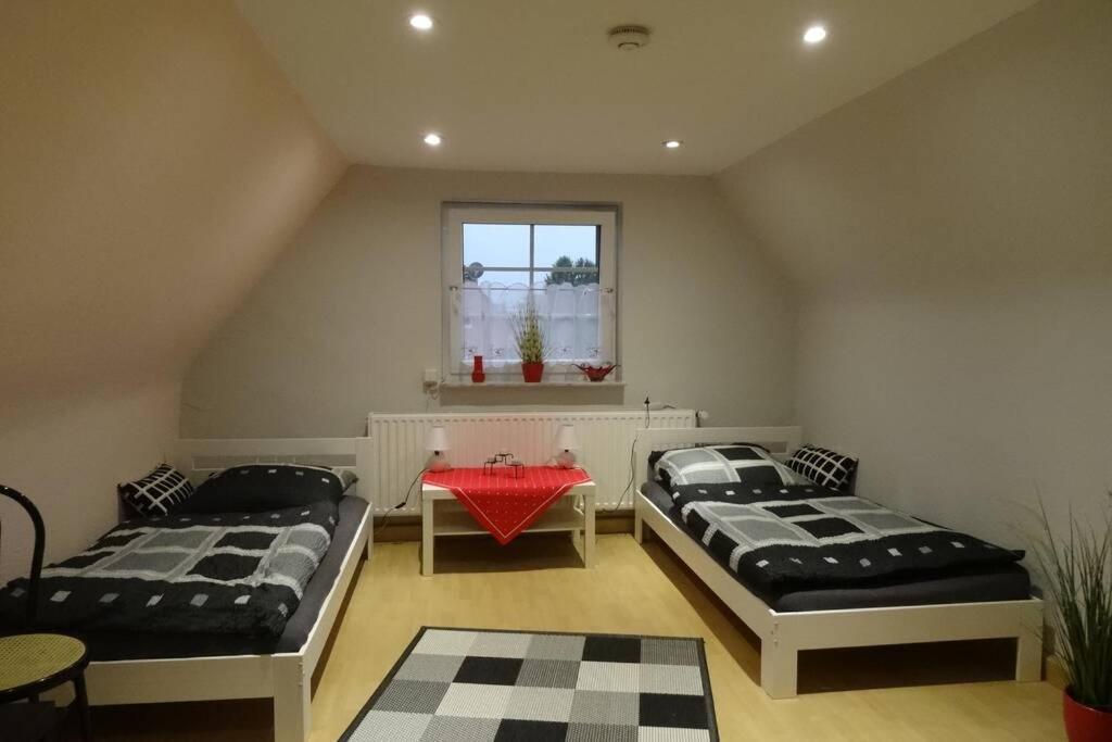 Ferienwohnung Ca 110 Qm Zzgl 17 Qm Terrasse Hannover Bagian luar foto